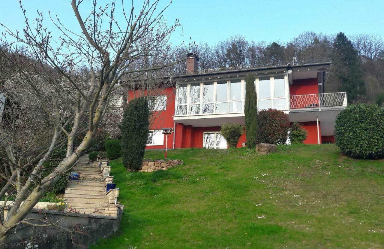 נקארשטיינאך Ferienwohnung Casa Rossa מראה חיצוני תמונה