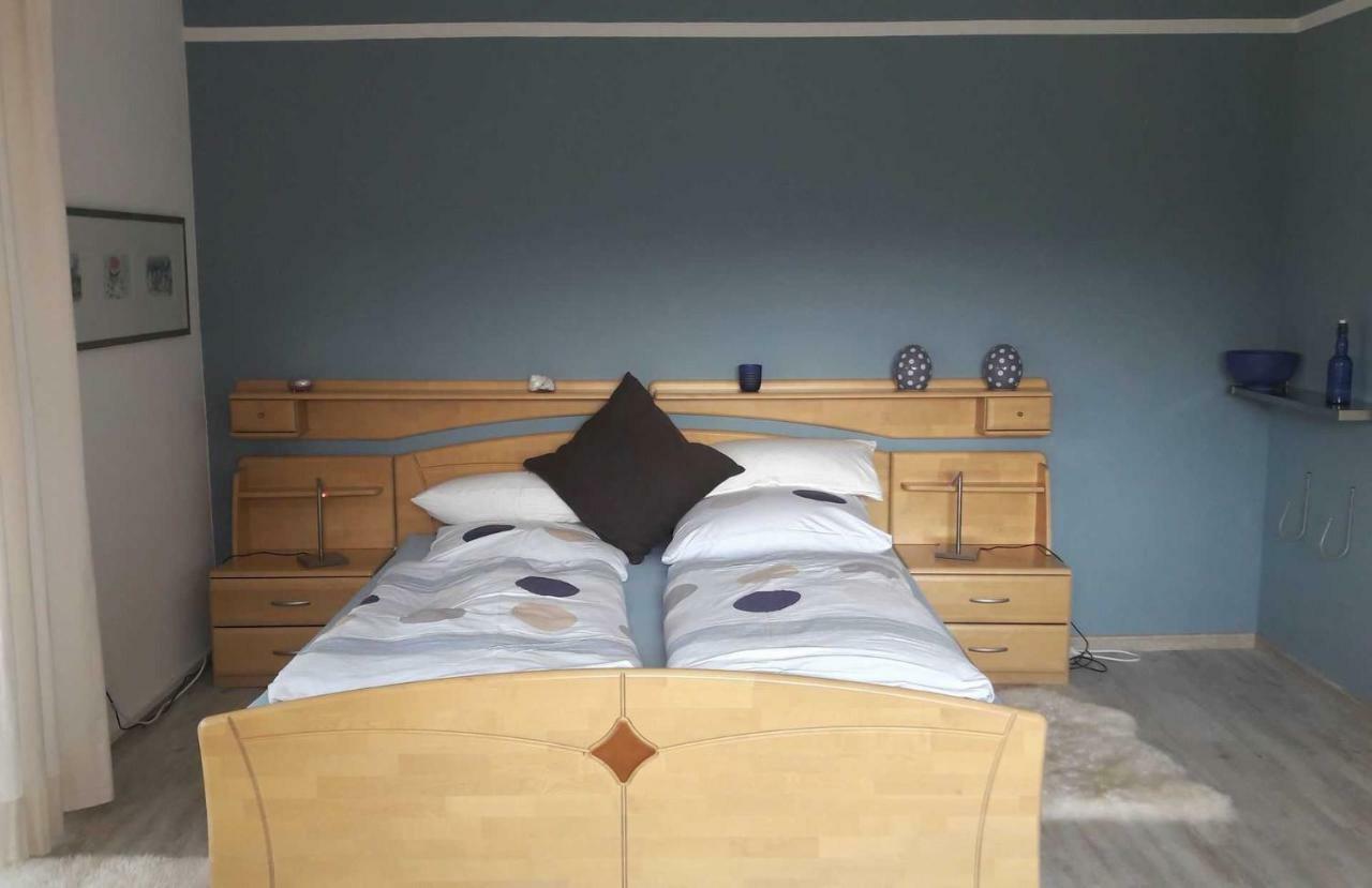 נקארשטיינאך Ferienwohnung Casa Rossa מראה חיצוני תמונה